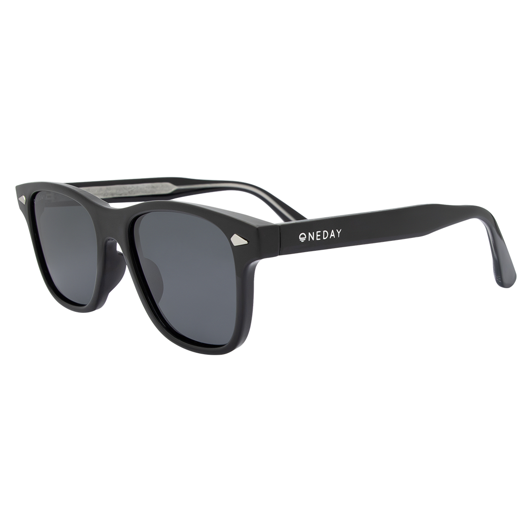 Halston - Black Smoke