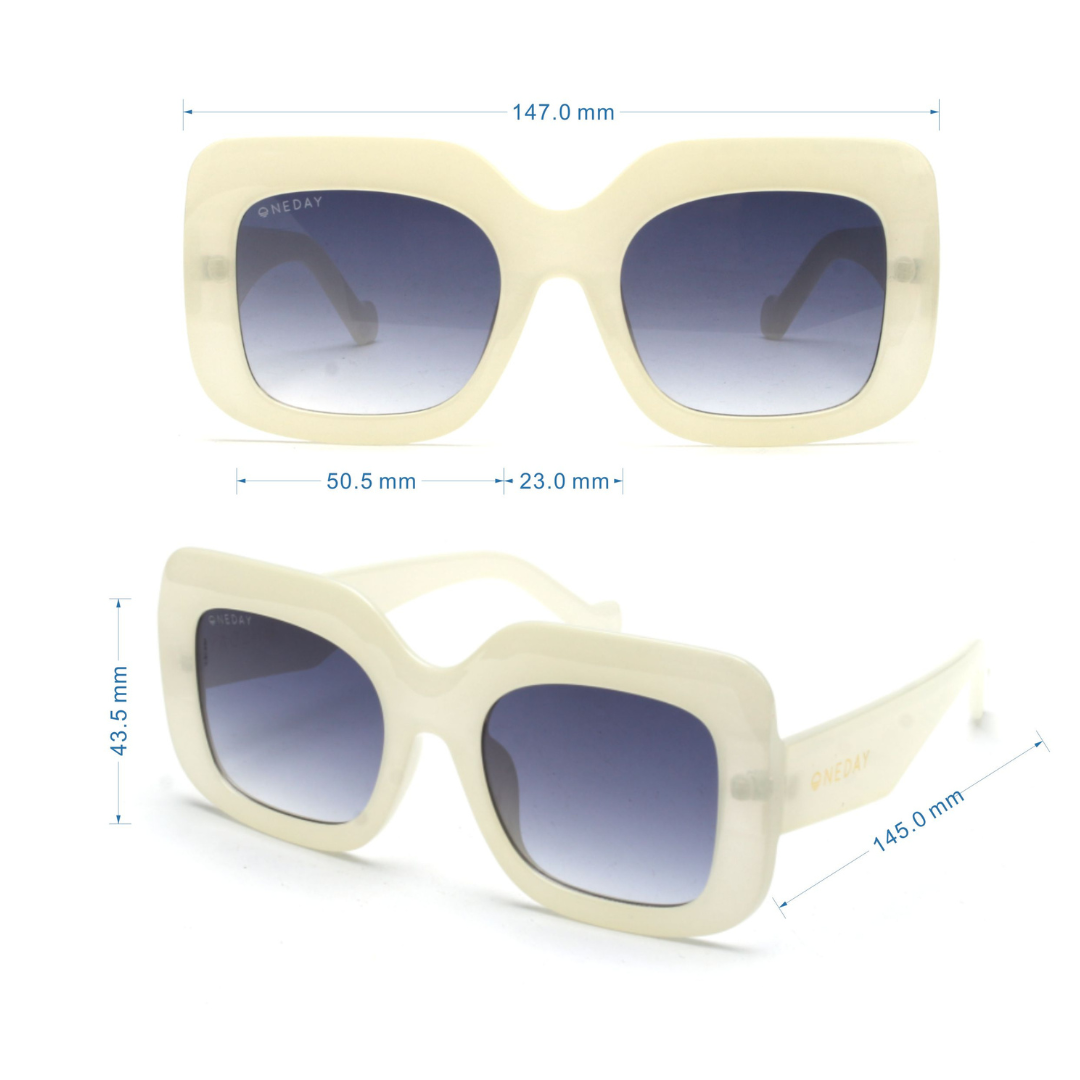 Paparazzi - Cream Smoke Measurements